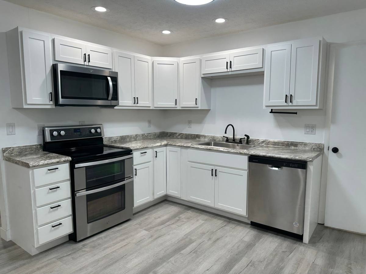 House for rent at 975 Lisa Ave, Fayetteville, NC 28314
