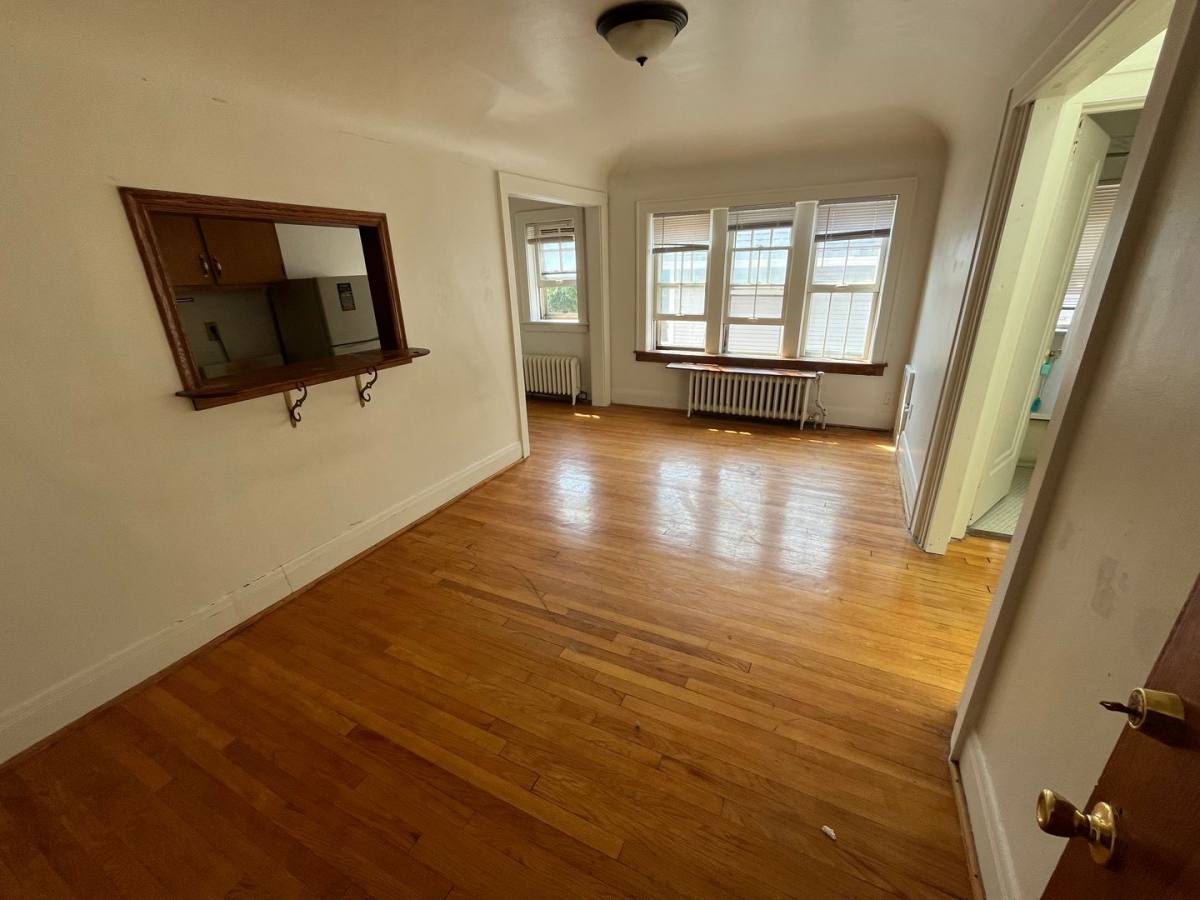Apartment for rent at 1345 N Astor St, Milwaukee, WI 53202
