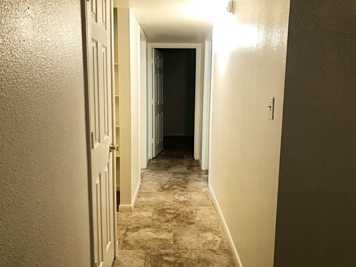 Apartment for rent at 400 Bower Dr, Bridge City, TX 77611