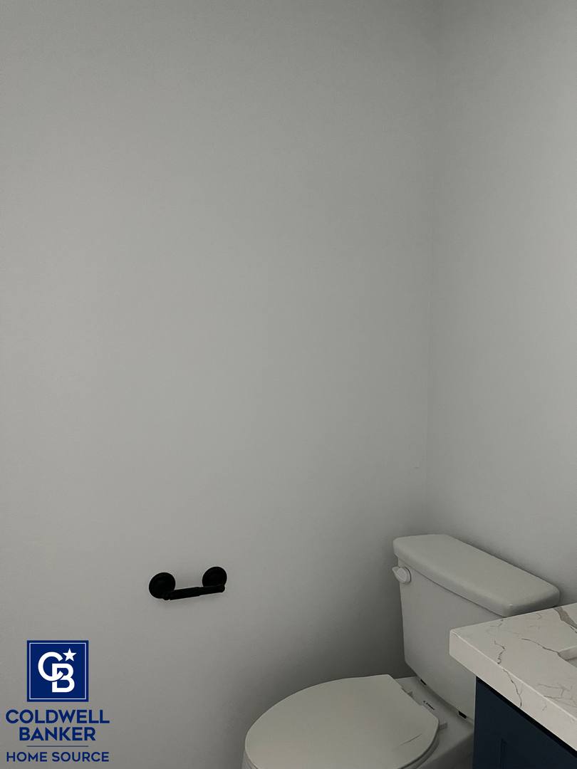 Apartment for rent at 16295 Viho Rd, Apple Valley, CA 92307
