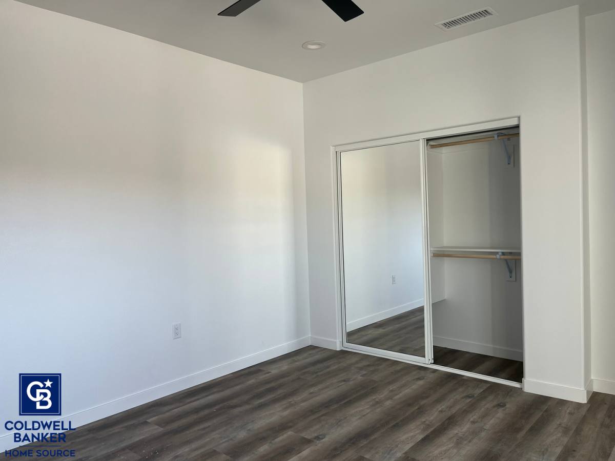 Apartment for rent at 16295 Viho Rd, Apple Valley, CA 92307