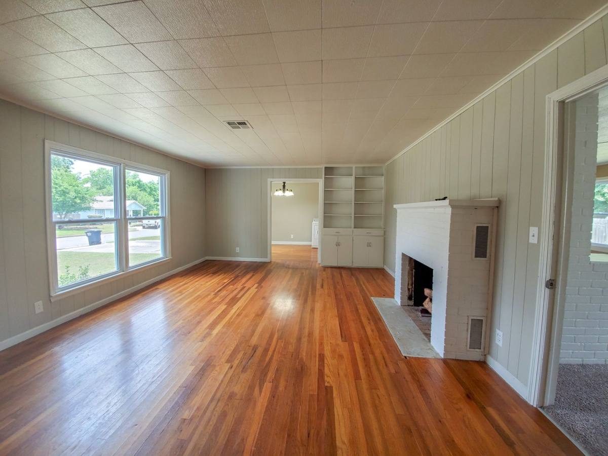 House for rent at 118 W Franklin St, Shawnee, OK 74804