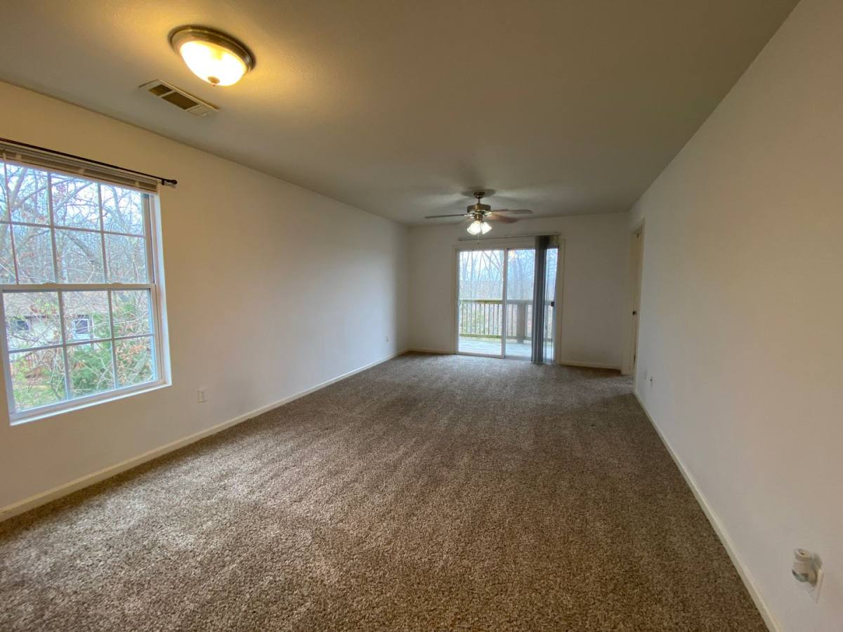 Apartment for rent at 15410 Texas, Saint Robert, MO 65584