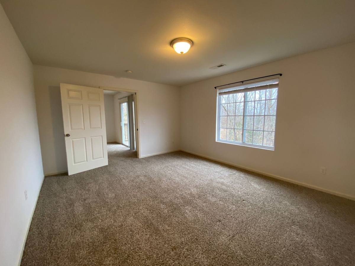 Apartment for rent at 15410 Texas, Saint Robert, MO 65584