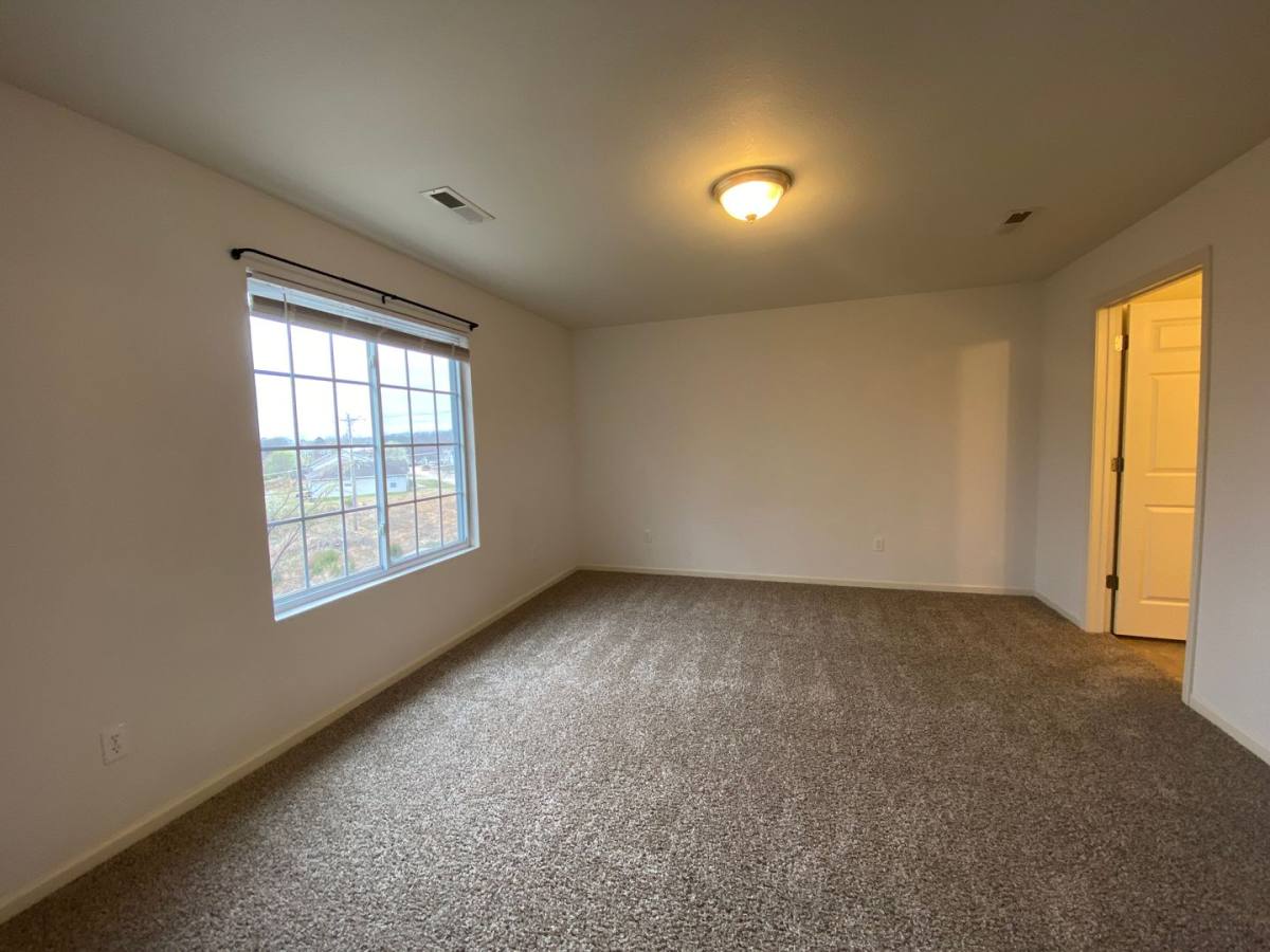 Apartment for rent at 15410 Texas, Saint Robert, MO 65584