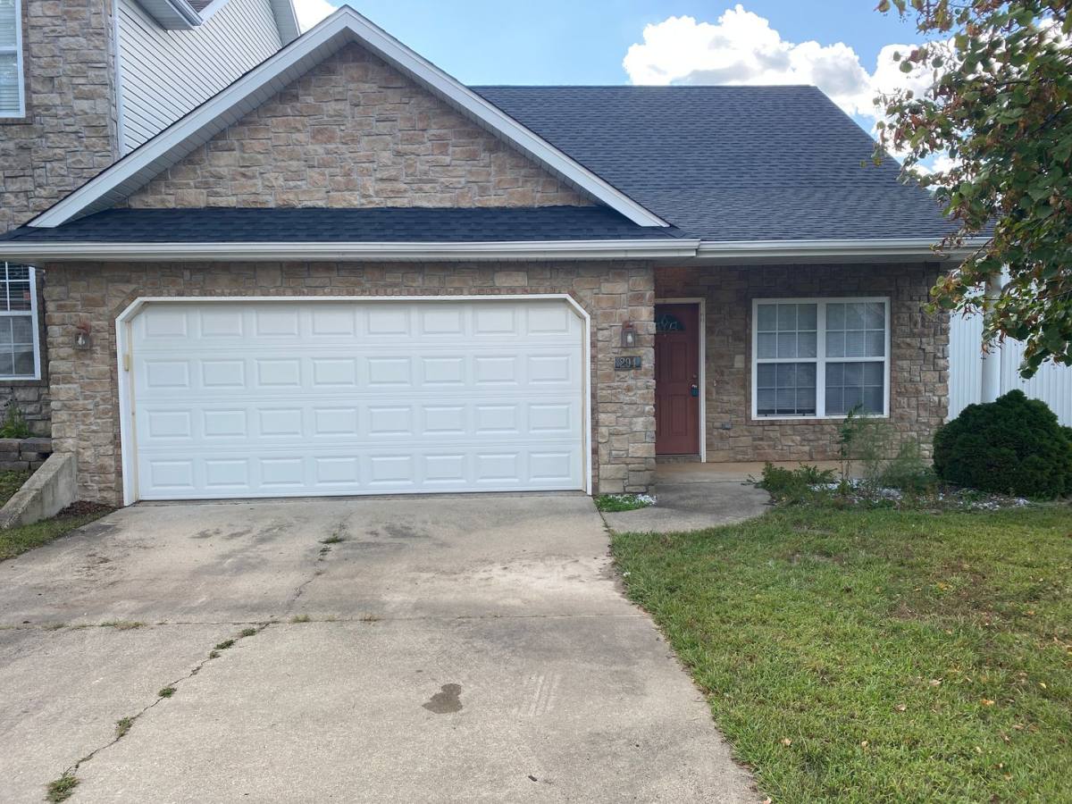 Condo for rent at 294 Carmel Valley, Saint Robert, MO 65584