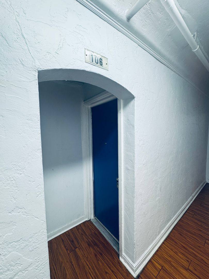 Apartment for rent at 5437 Virginia Ave, Los Angeles, CA 90029