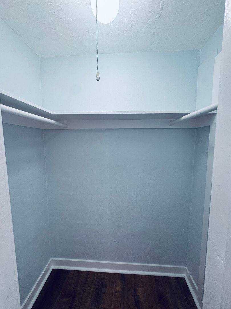 Apartment for rent at 5437 Virginia Ave, Los Angeles, CA 90029