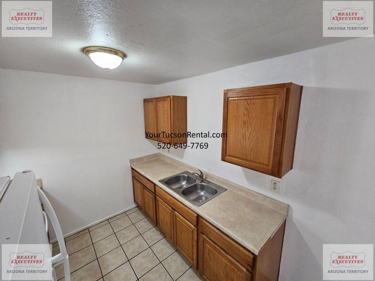 Apartment for rent at 915 S 4th Ave, Tucson, AZ 85701