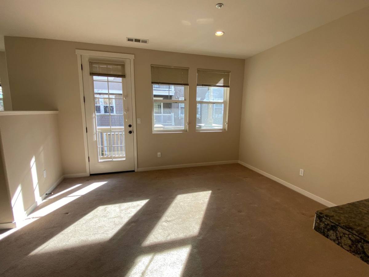 Townhouse for rent at 1930 Depot Dr, Livermore, CA 94550