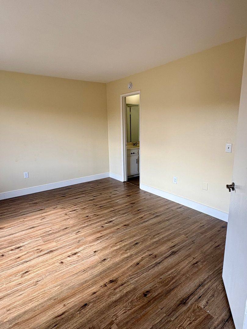 Apartment for rent at 43275 Hacienda St, Hemet, CA 92544