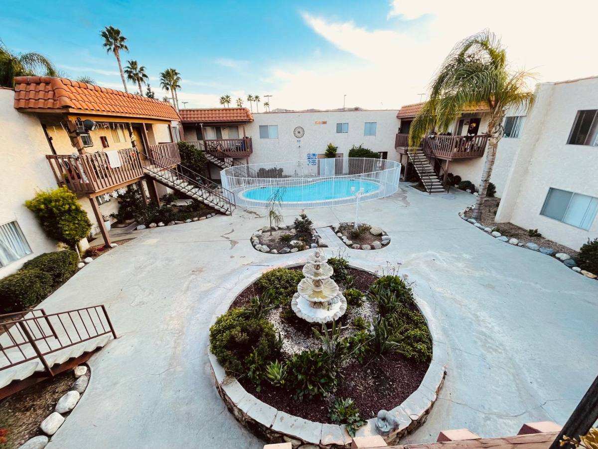 Apartment for rent at 43275 Hacienda St, Hemet, CA 92544