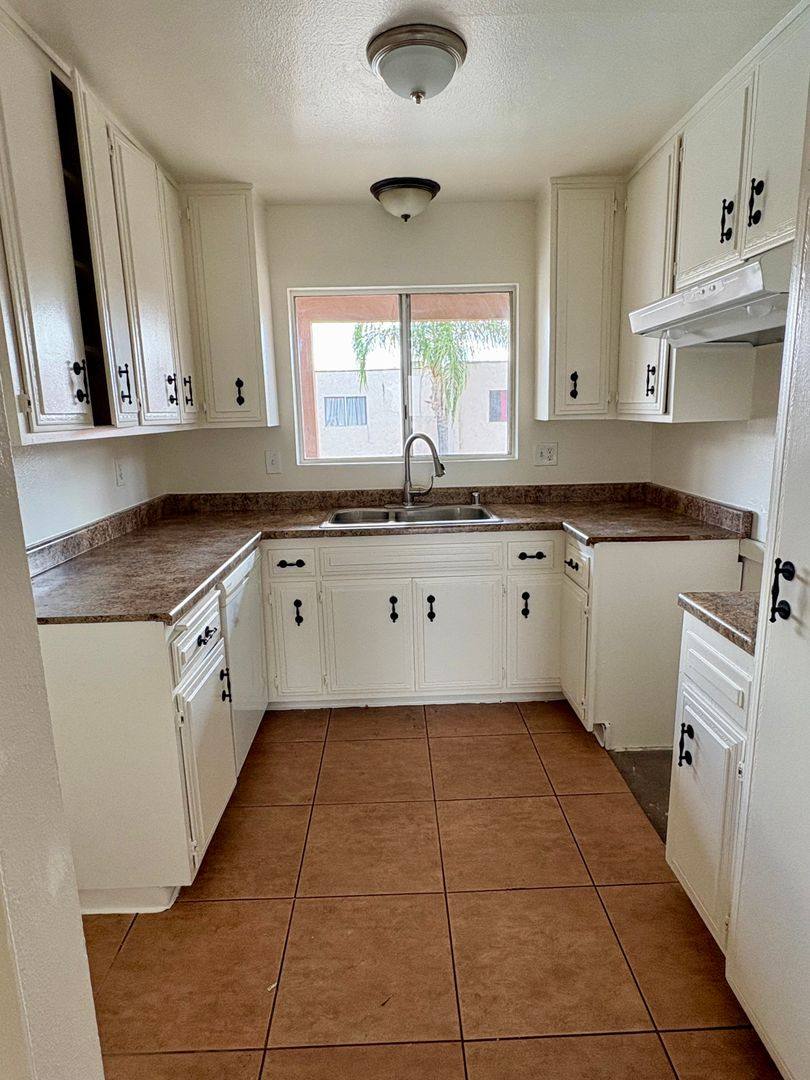 Apartment for rent at 43275 Hacienda St, Hemet, CA 92544