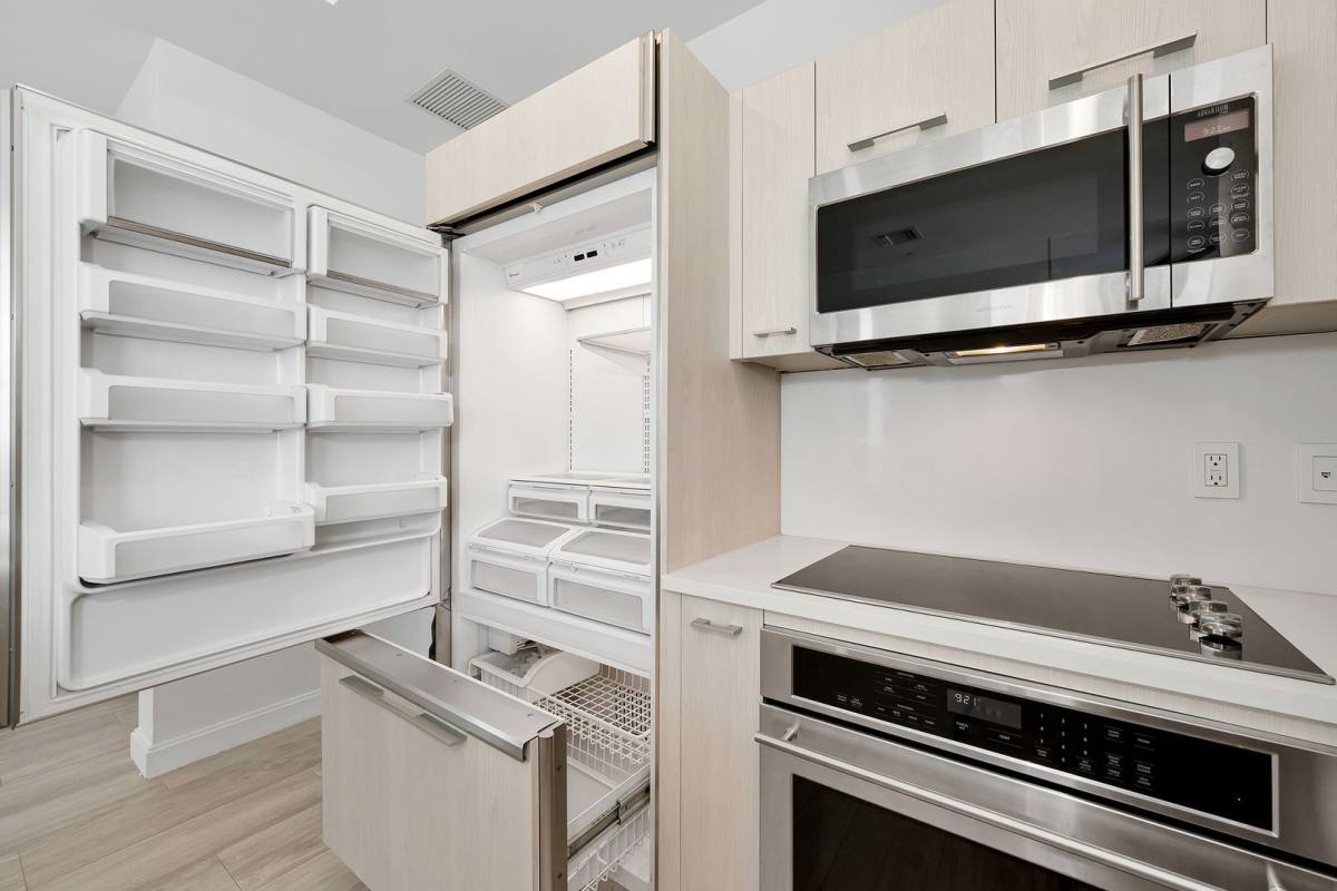 House for rent at 55 SW 9 St, Miami, FL 33130