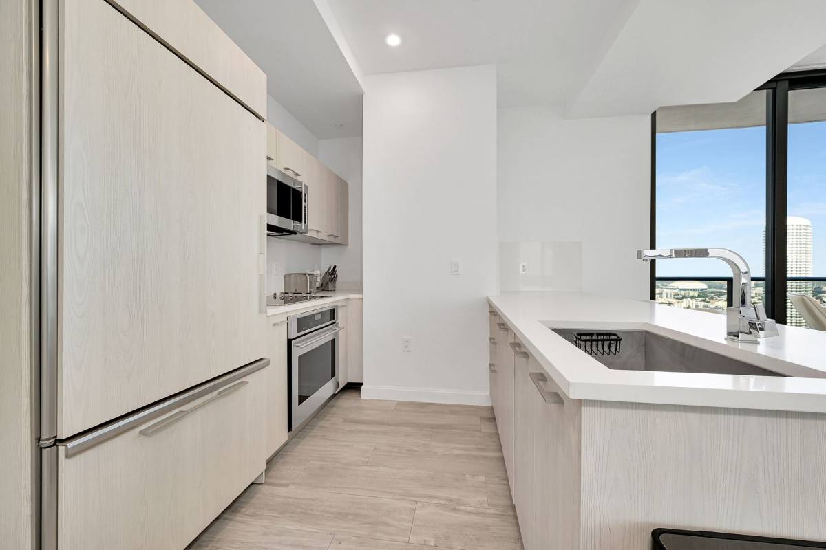 House for rent at 55 SW 9 St, Miami, FL 33130