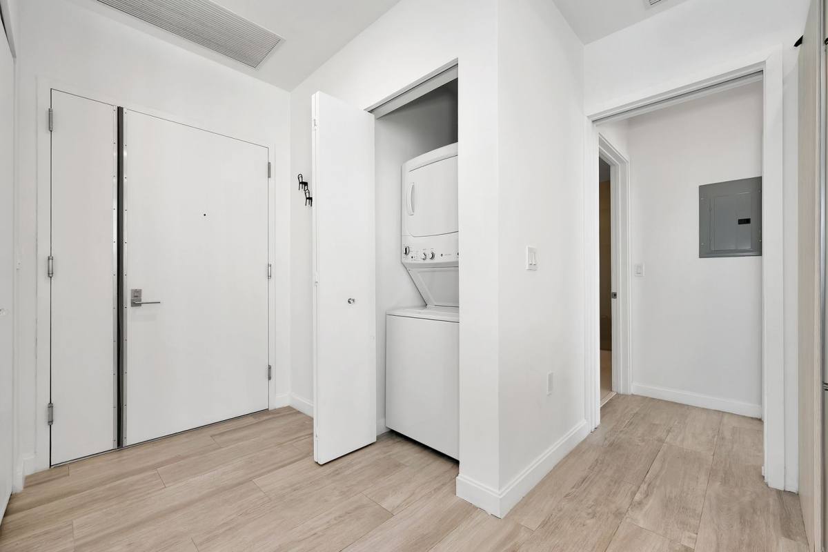 House for rent at 55 SW 9 St, Miami, FL 33130