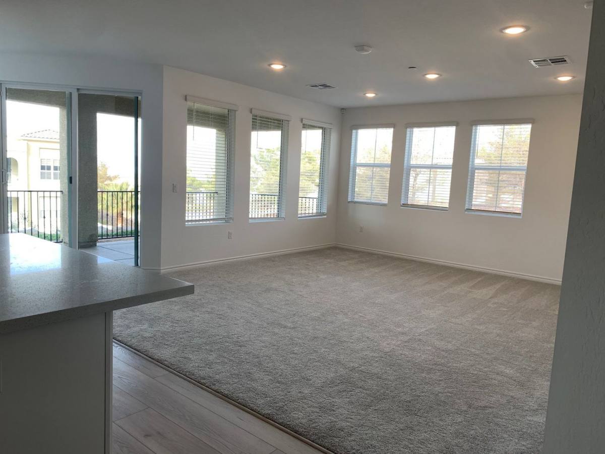 Condo for rent at 2555 Hampton Rd, Henderson, NV 89052