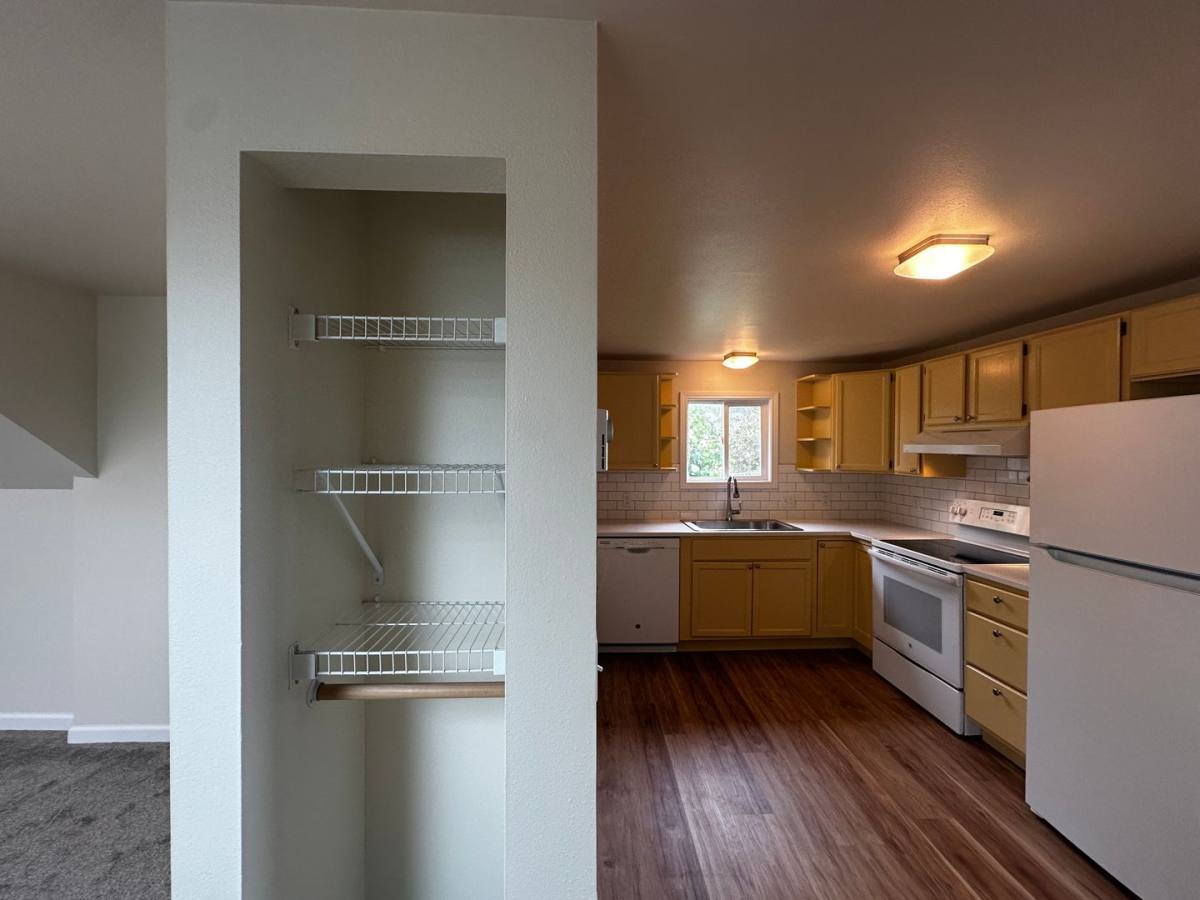 3827 Wetmore Ave, Everett, WA 98201 - Apartment for Rent - Image 7