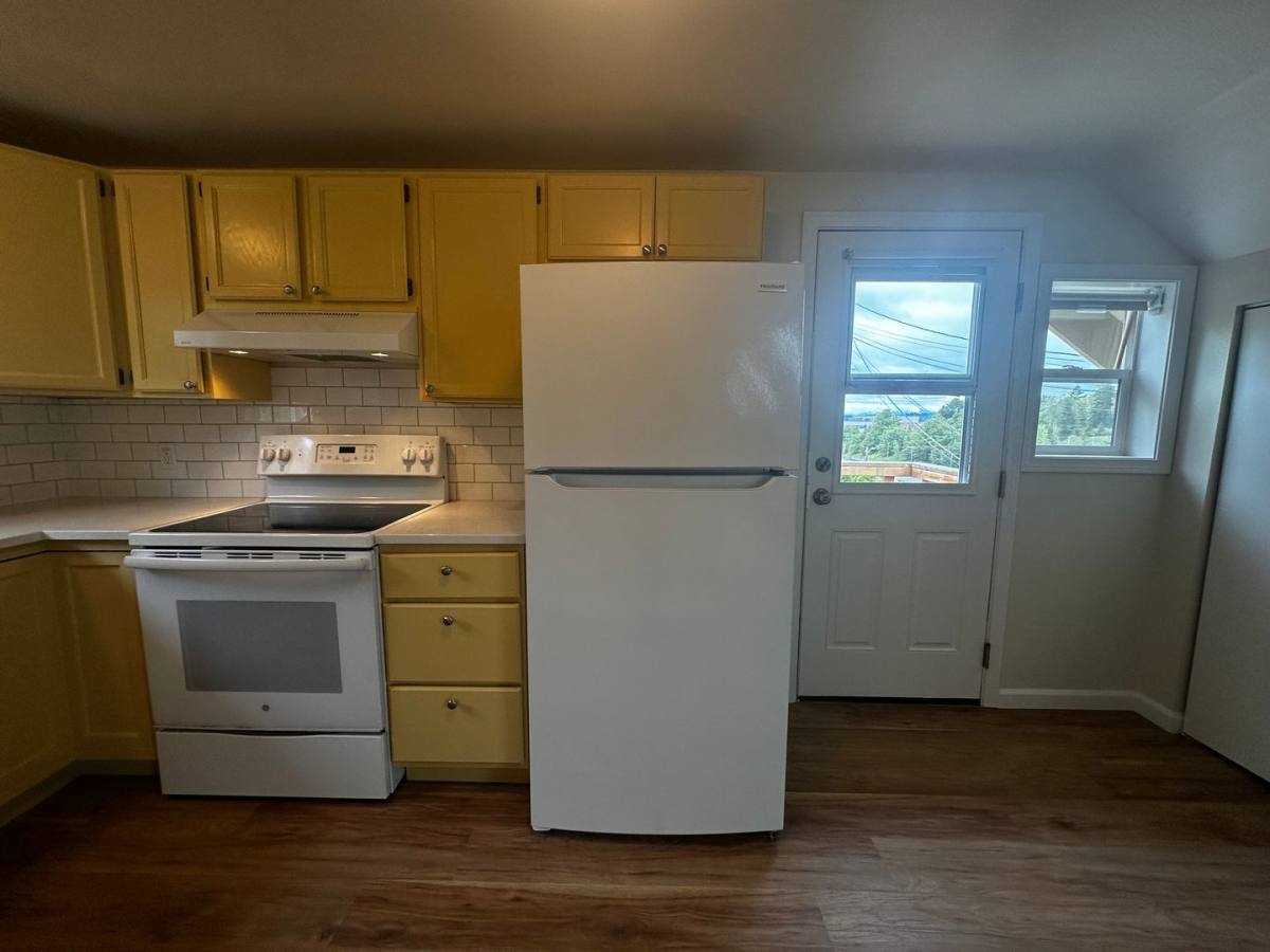 3827 Wetmore Ave, Everett, WA 98201 - Apartment for Rent - Image 6