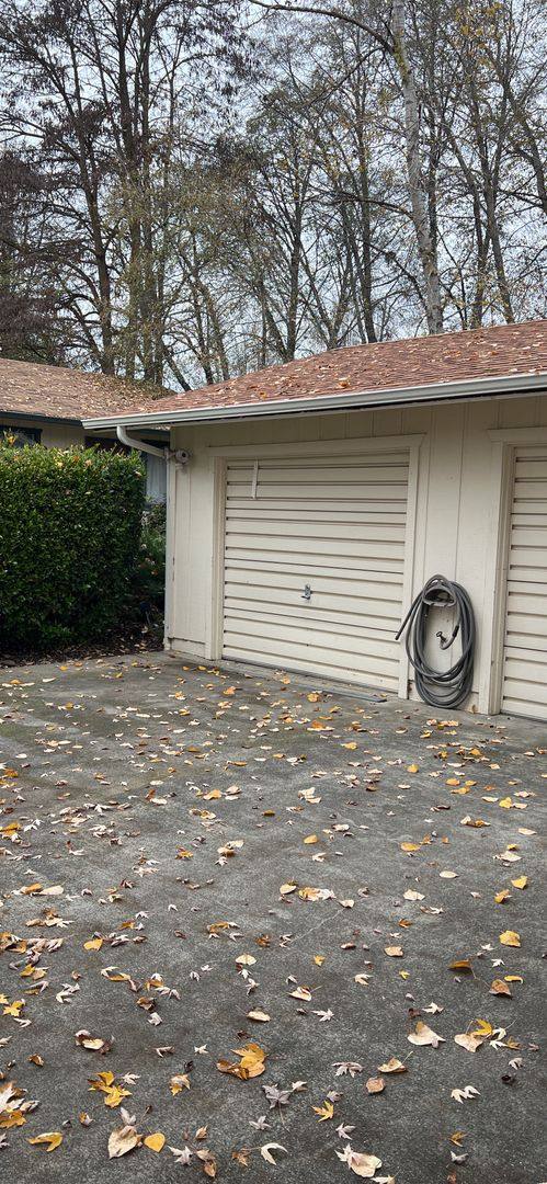 Apartment for rent at 2187 & 2189 NW N Hill Dr, Grants Pass, OR 97526