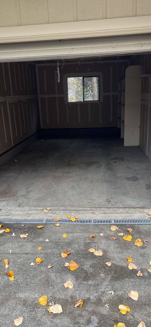 Apartment for rent at 2187 & 2189 NW N Hill Dr, Grants Pass, OR 97526