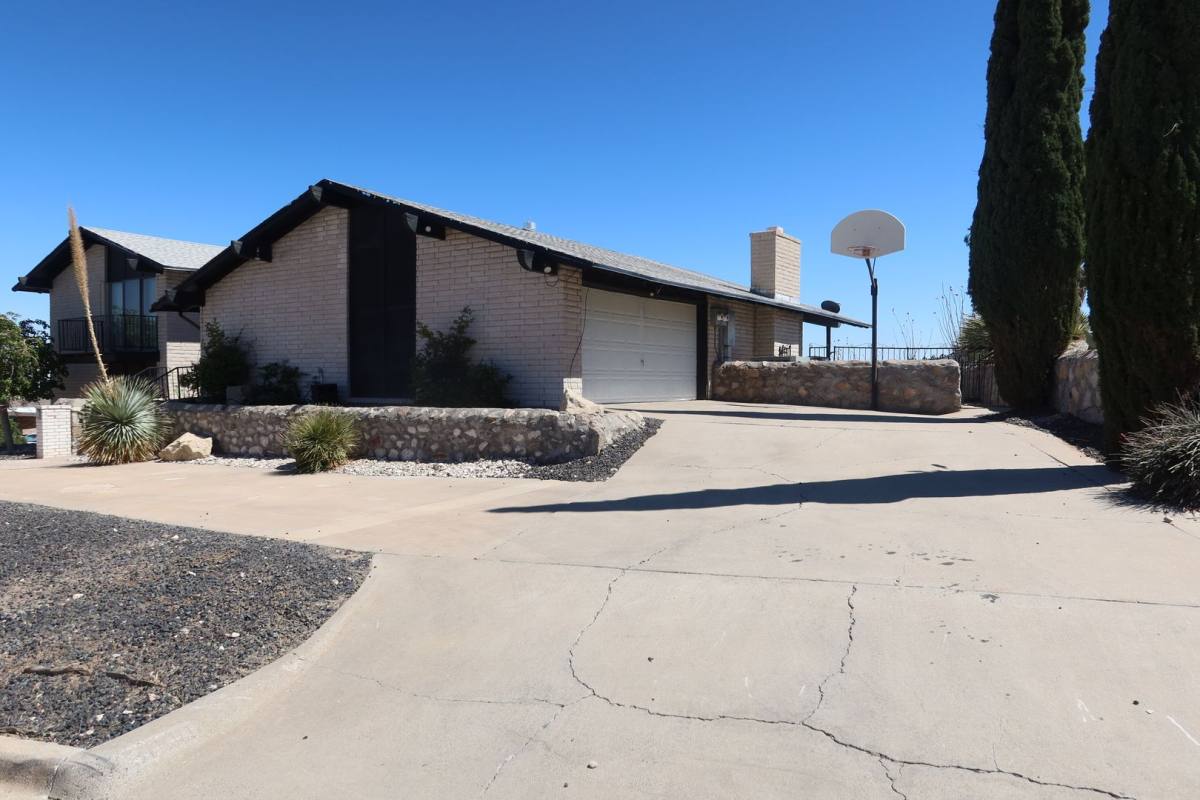 House for rent at 3000 Park N Dr, El Paso, TX 79904
