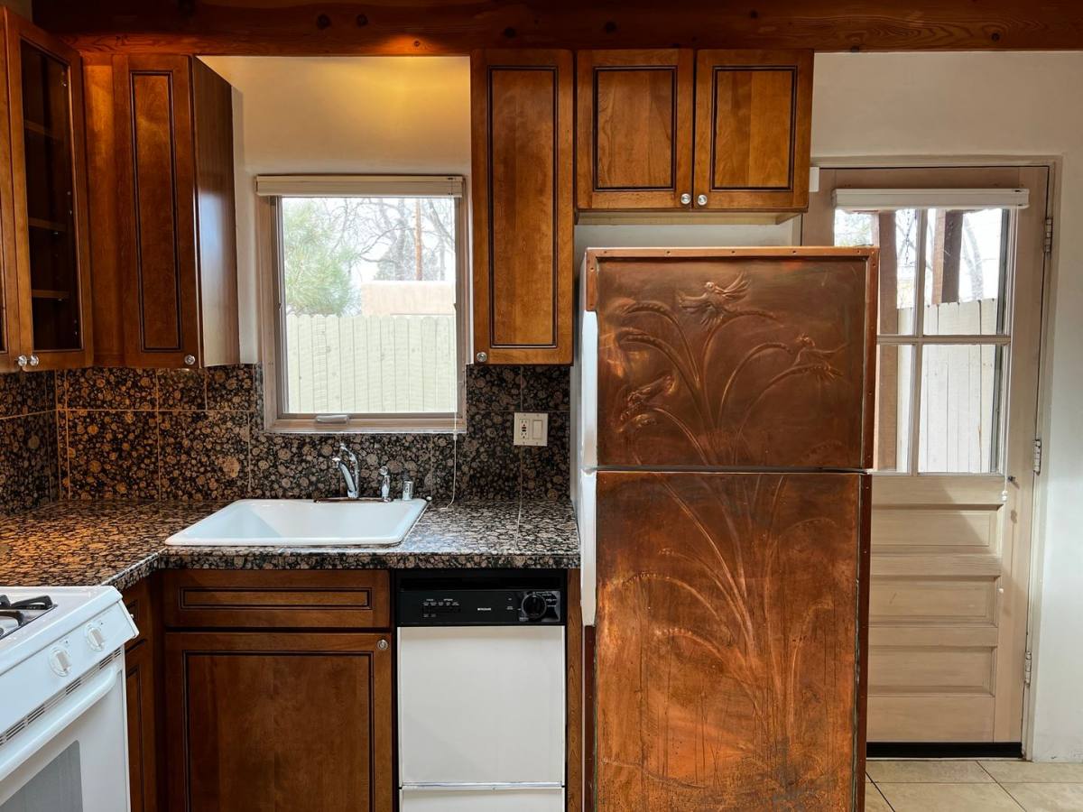 Condo for rent at 115 W Santa Fe Ave, Santa Fe, NM 87505