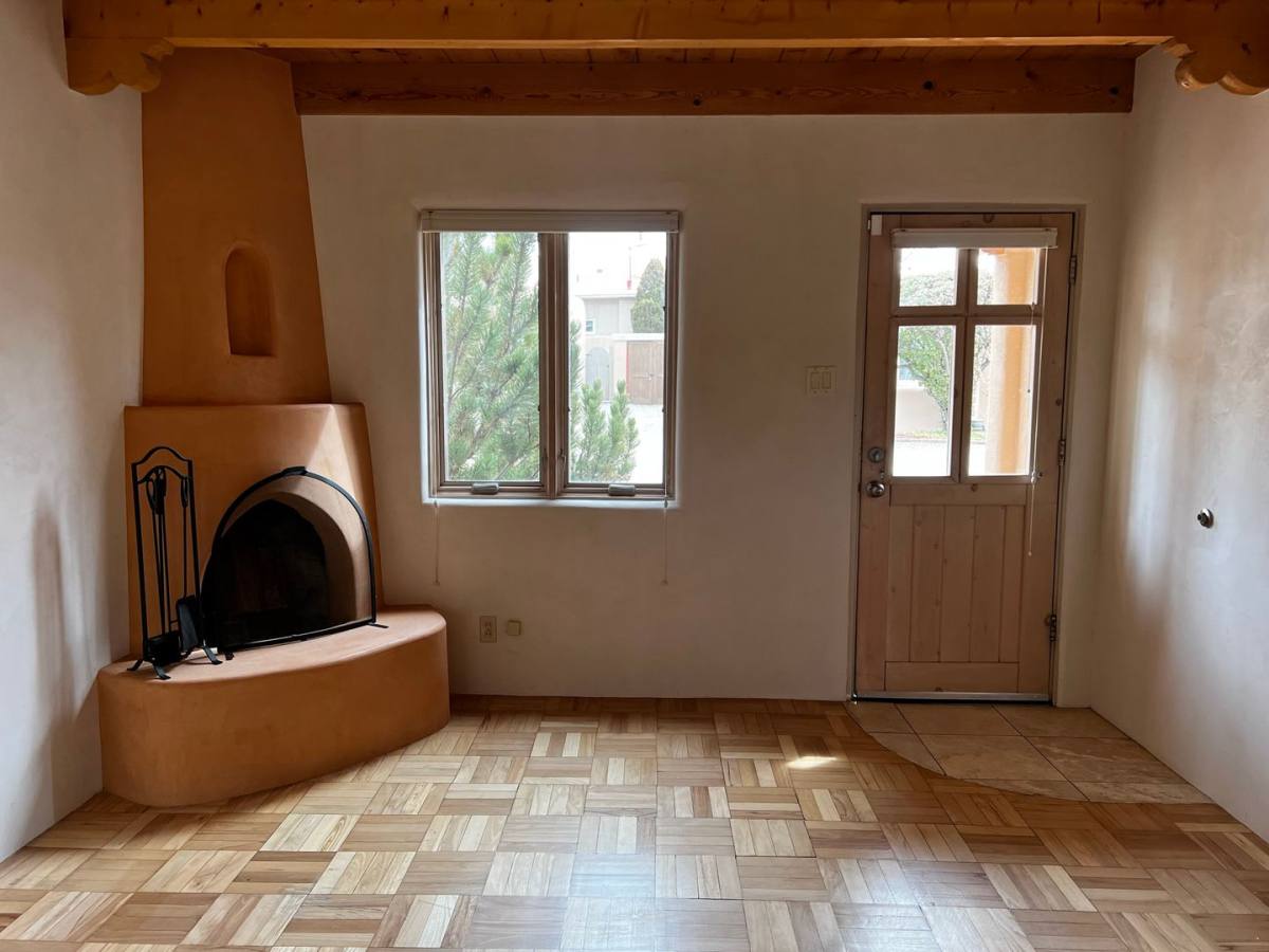 Condo for rent at 115 W Santa Fe Ave, Santa Fe, NM 87505