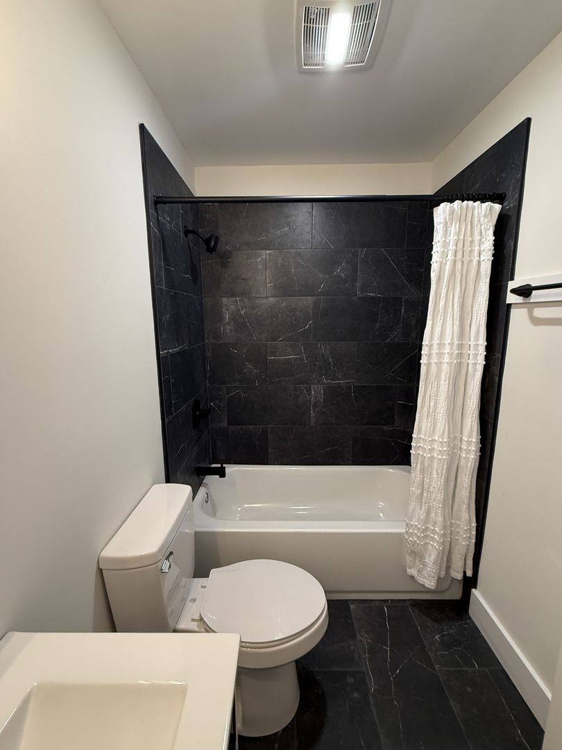 Apartment for rent at 1020 College Ave, Athens, GA 30601