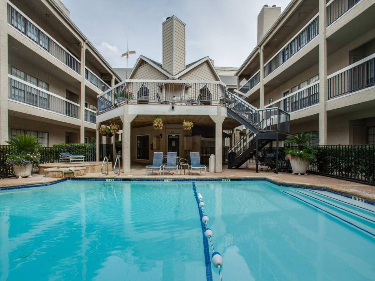 Condo for rent at 4800 W Lovers Lane #512, Dallas, TX 75209