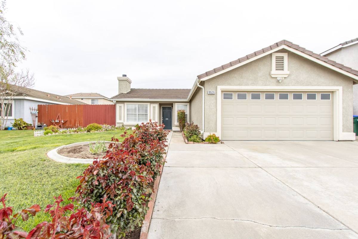 House for rent at 19526 Dover Dr, Hilmar, CA 95324