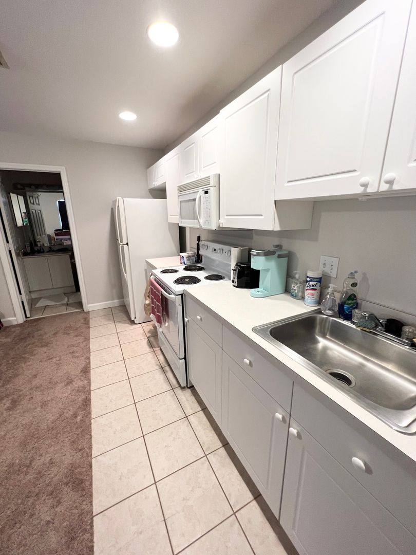 Apartment for rent at 4085 Colleton Court, Tallahassee, FL 32311