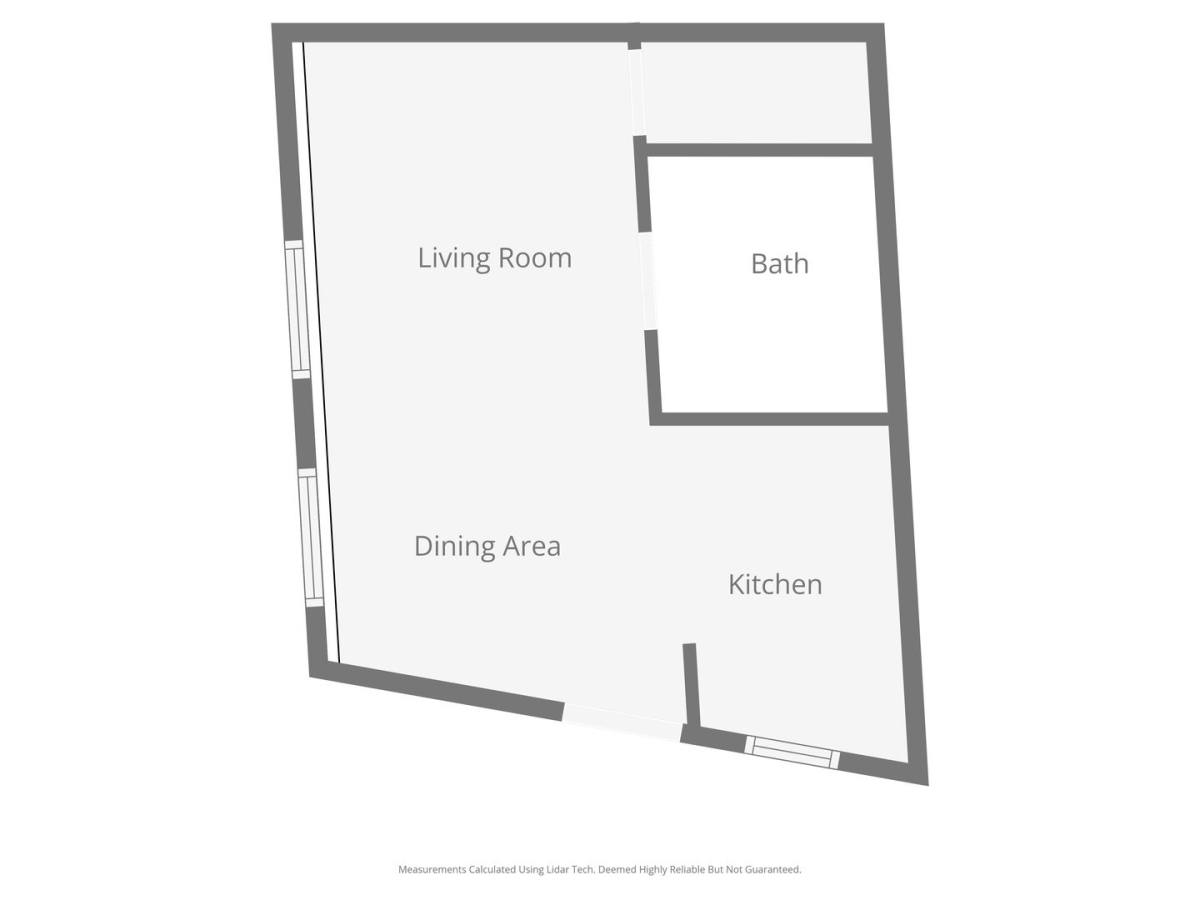 Apartment for rent at 5905 Whitnall Highway, North Hollywood, CA 91601