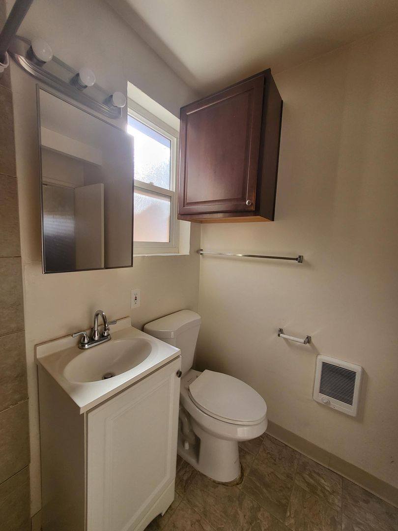 Apartment for rent at 4080 Lamont St, San Diego, CA 92109