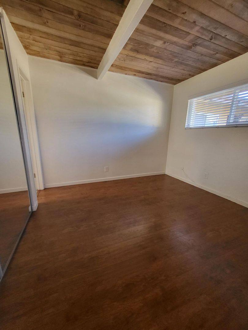 Apartment for rent at 4080 Lamont St, San Diego, CA 92109