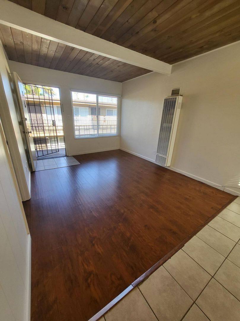 Apartment for rent at 4080 Lamont St, San Diego, CA 92109