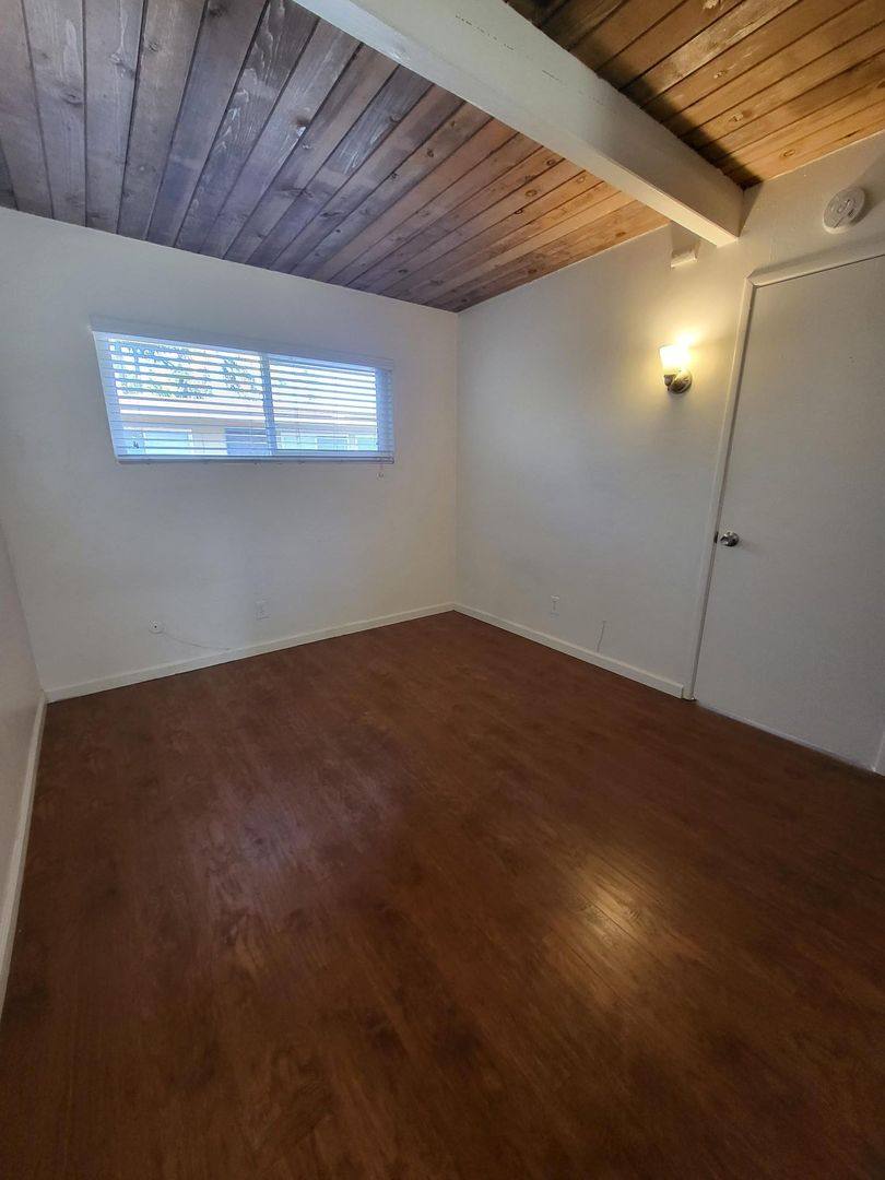 Apartment for rent at 4080 Lamont St, San Diego, CA 92109