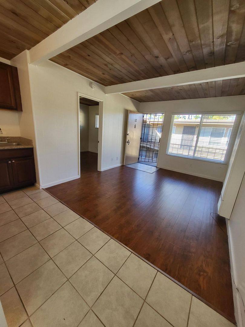 Apartment for rent at 4080 Lamont St, San Diego, CA 92109