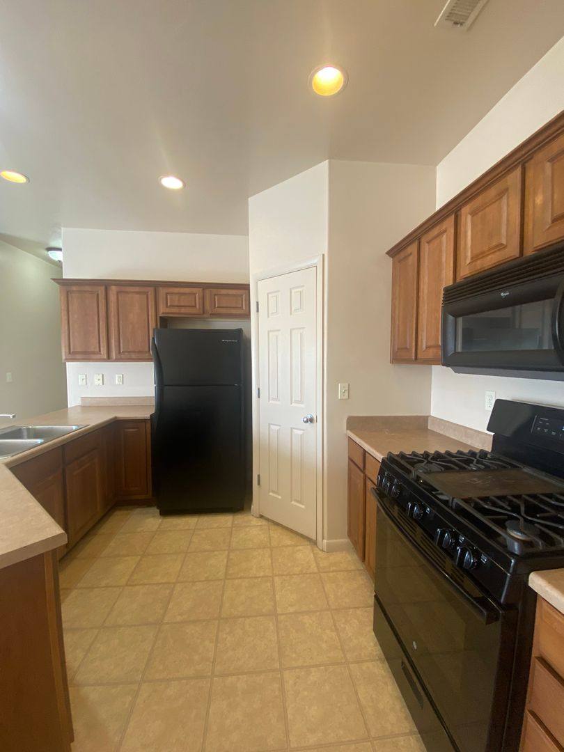 House for rent at 154 S 1250 W, Saint George, UT 84770