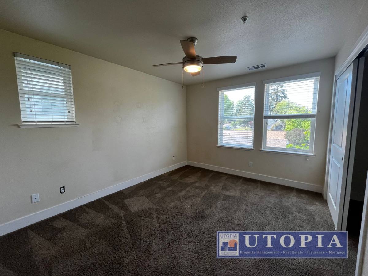 Townhouse for rent at 113 Jacobs Lane, Santa Cruz, CA 95062