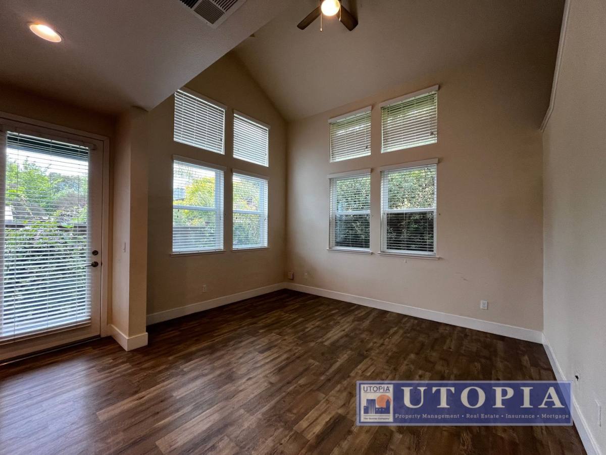 Townhouse for rent at 113 Jacobs Lane, Santa Cruz, CA 95062