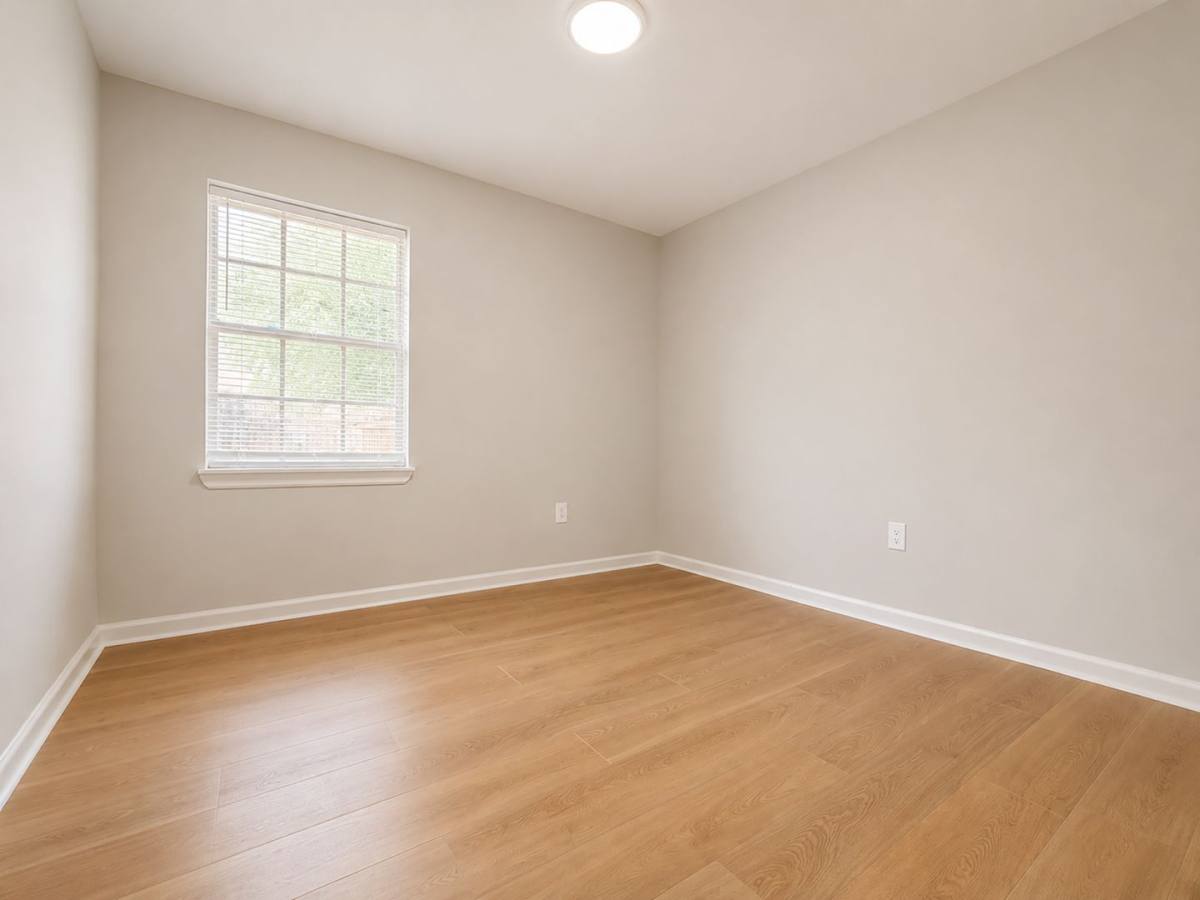 Apartment for rent at 412 Fairfax Dr, Fairfield, AL 35064