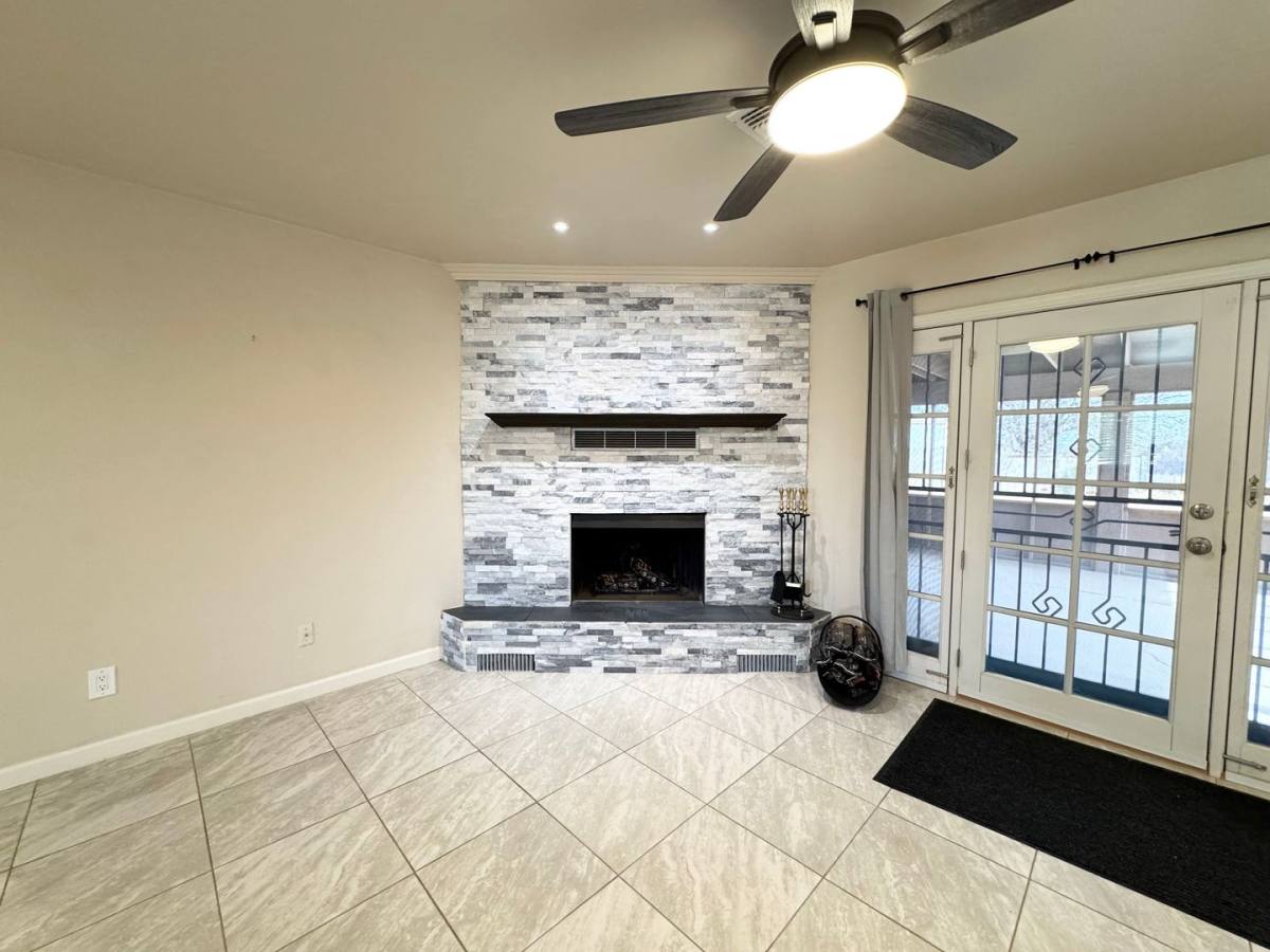 House for rent at 1327 S Yucca Dr, Sierra Vista, AZ 85635
