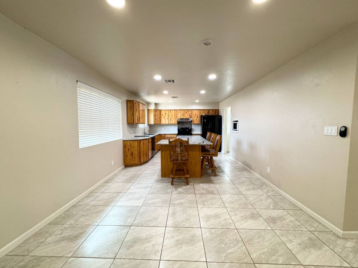 House for rent at 1327 S Yucca Dr, Sierra Vista, AZ 85635