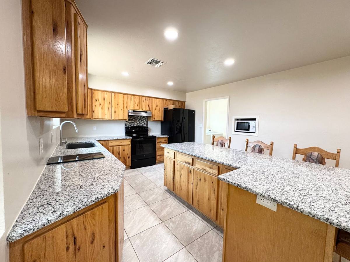 House for rent at 1327 S Yucca Dr, Sierra Vista, AZ 85635