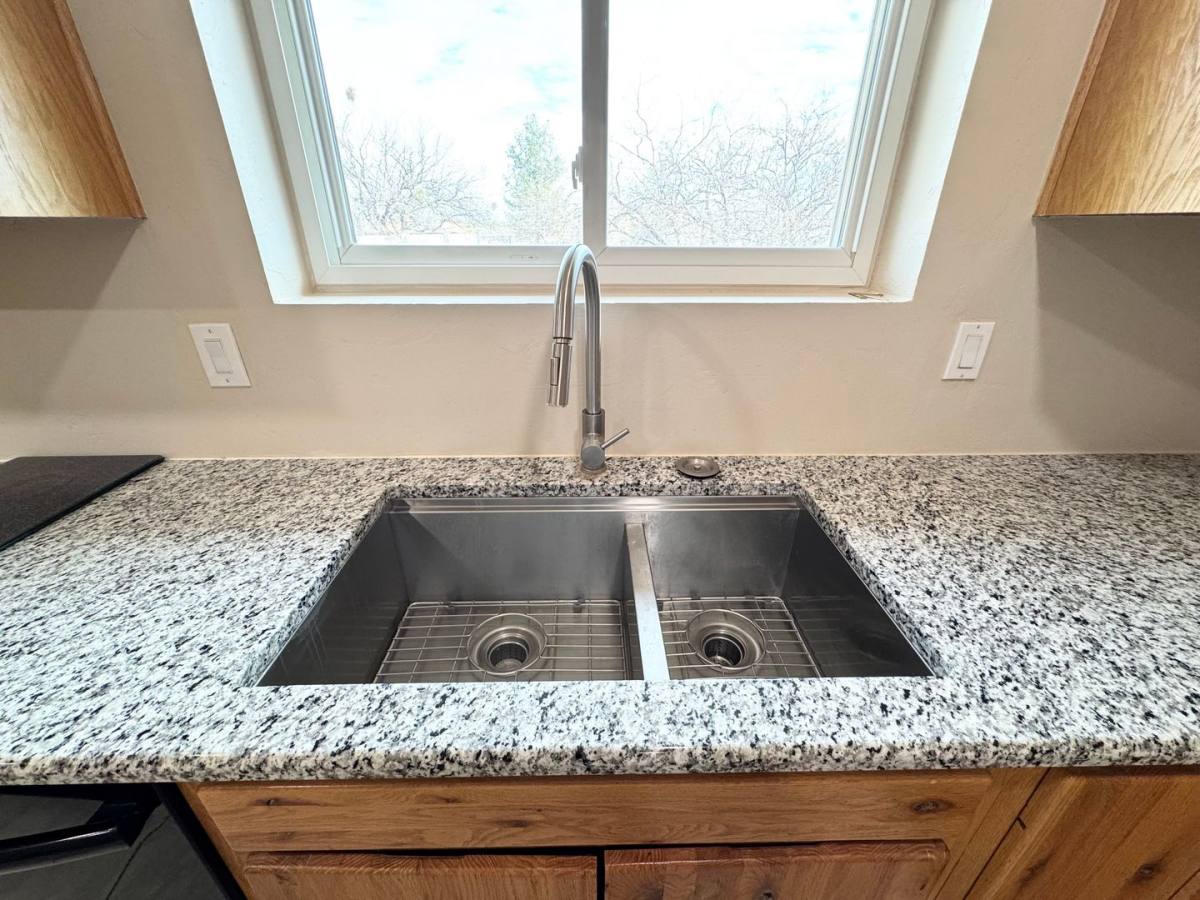 House for rent at 1327 S Yucca Dr, Sierra Vista, AZ 85635