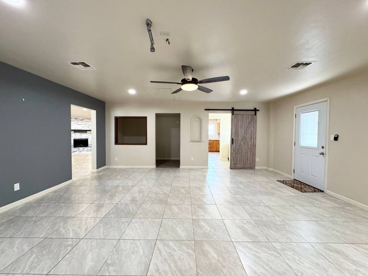 House for rent at 1327 S Yucca Dr, Sierra Vista, AZ 85635