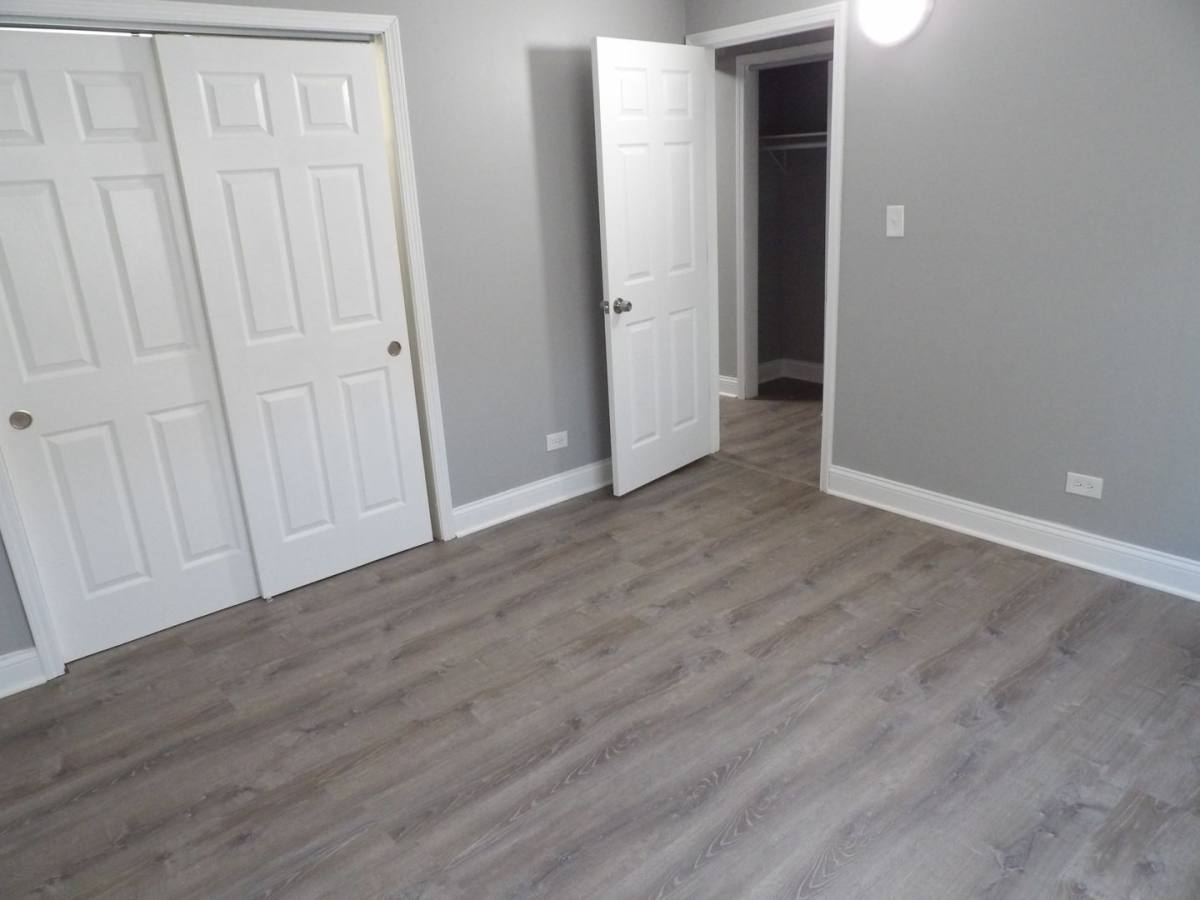 Apartment for rent at 7806-7812 S Troy St, Chicago, IL 60652