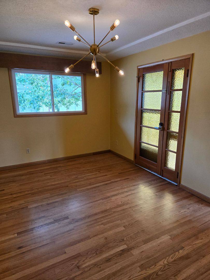 Townhouse for rent at 11440 NE Morris St, Portland, OR 97220