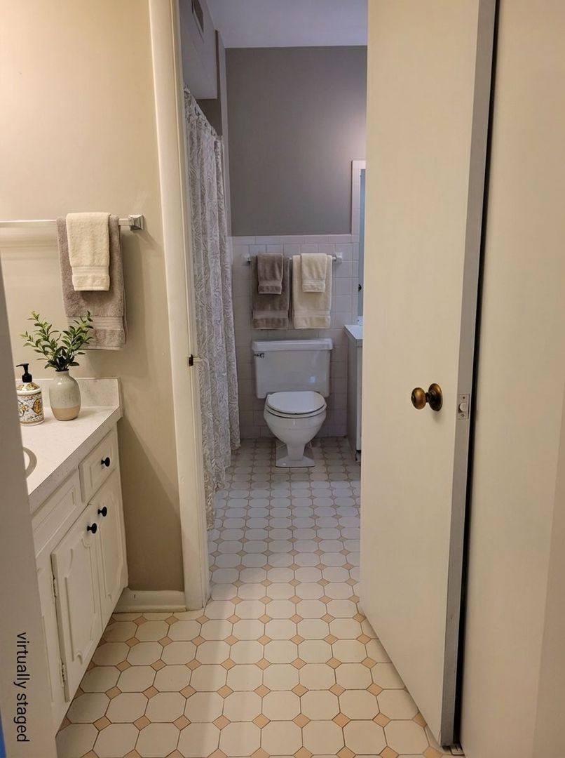 Townhouse for rent at 1200 N Quarry Rd, Marion, IN 46952